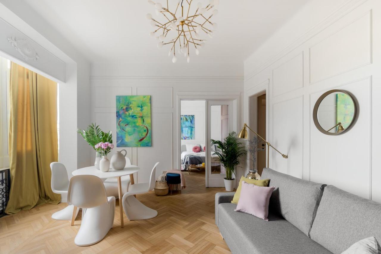 Apartamento Little Paris By Urbanesq Bucarest Exterior foto